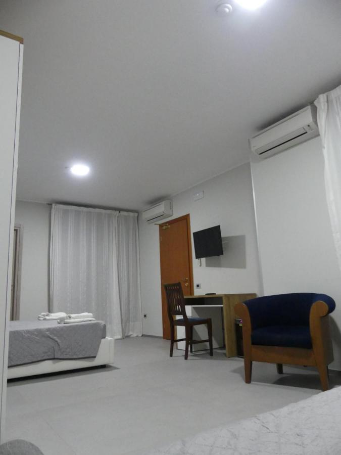 Albergo Piazza Risorgimento Porto Cesareo Dış mekan fotoğraf