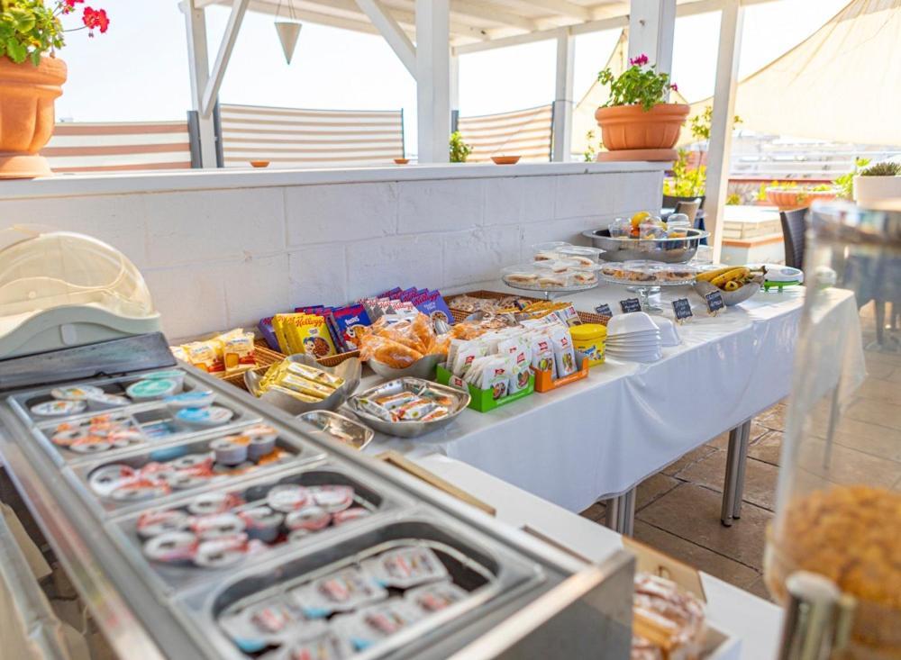 Albergo Piazza Risorgimento Porto Cesareo Dış mekan fotoğraf