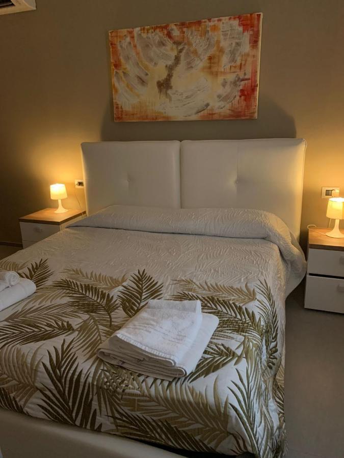 Albergo Piazza Risorgimento Porto Cesareo Dış mekan fotoğraf