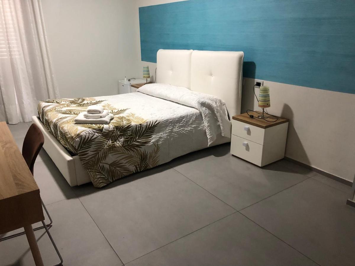 Albergo Piazza Risorgimento Porto Cesareo Dış mekan fotoğraf